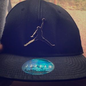 Black Jordan hat